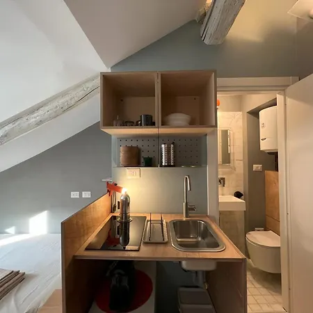 Provana5 - Design In Apartman *